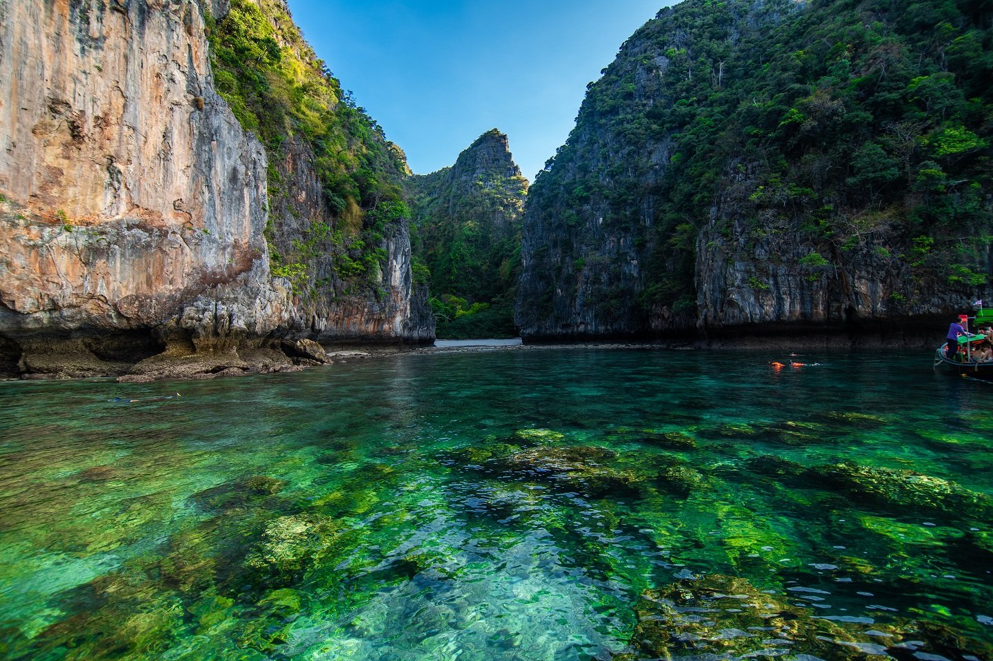  Krabi-Phuket-Bangkok 6N/7D(M)